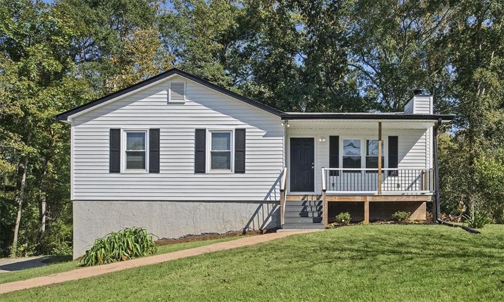 4 bedroom, 2 bathroom, 1,811 sq ft single family residence for sale at 640 Valerie Cir, Hiram, GA 30141 — photo 2
