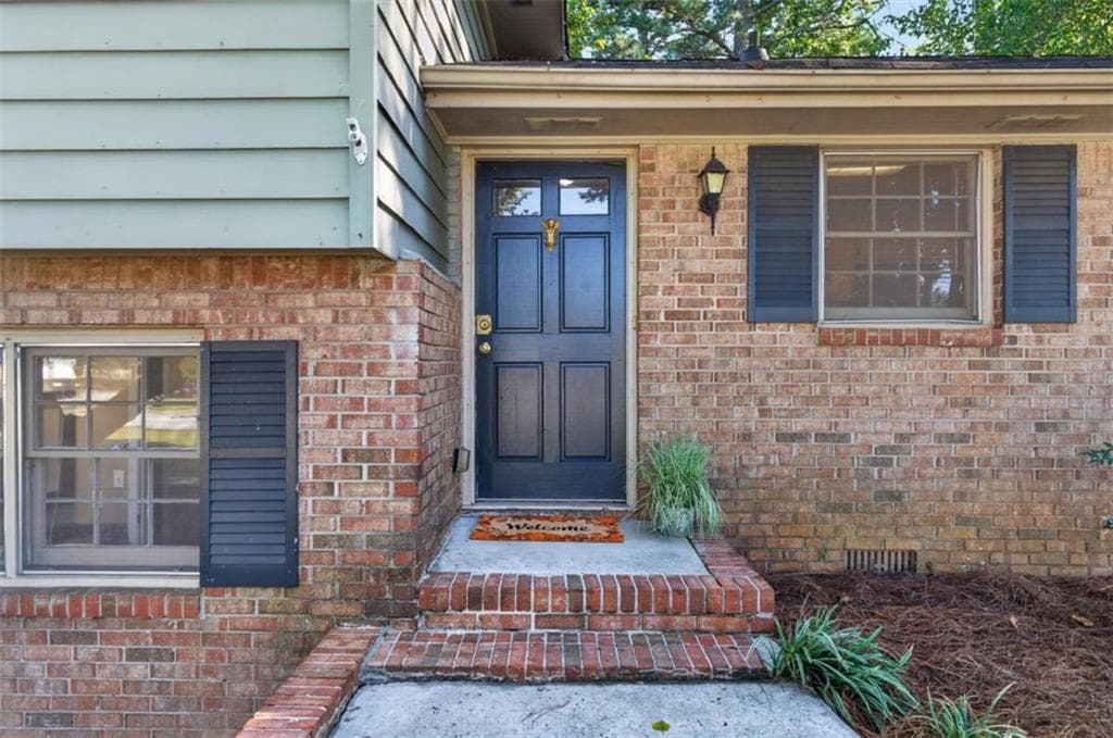 4 bedroom, 3 bathroom, 1,804 sq ft single family residence under contract at 196 Simonton Road, Lawrenceville, GA 30046 — photo 10