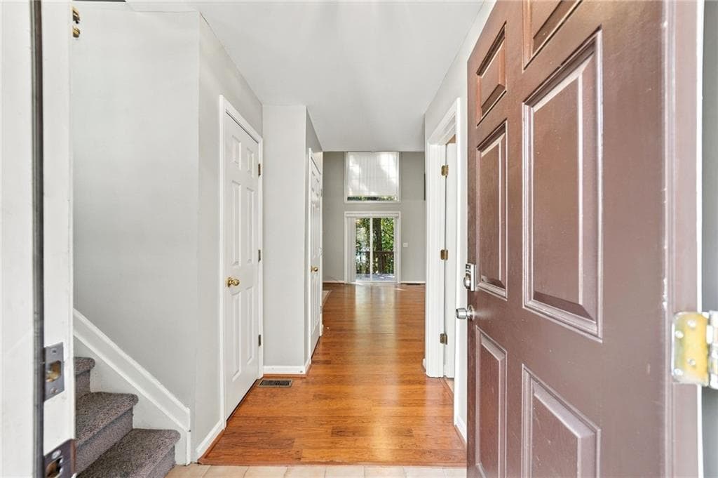 4 bedroom, 4 bathroom, 1,985 sq ft single family residence for rent at 538 Parkstone Lane, Woodstock, GA 30189 for $2,200 a month — photo 6