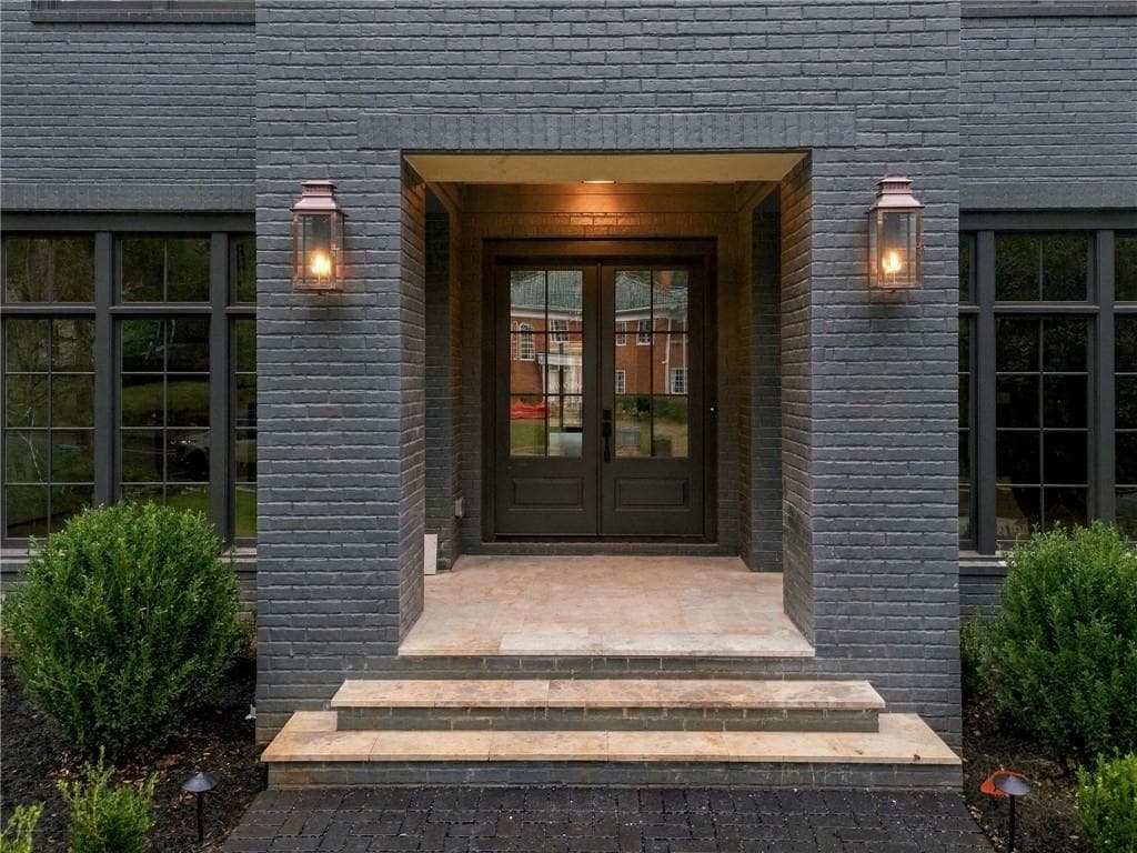 6 bedroom, 8 bathroom, 8,006 sq ft single family residence for sale at 1035 Oxford Road, Atlanta, GA 30306 — photo 3