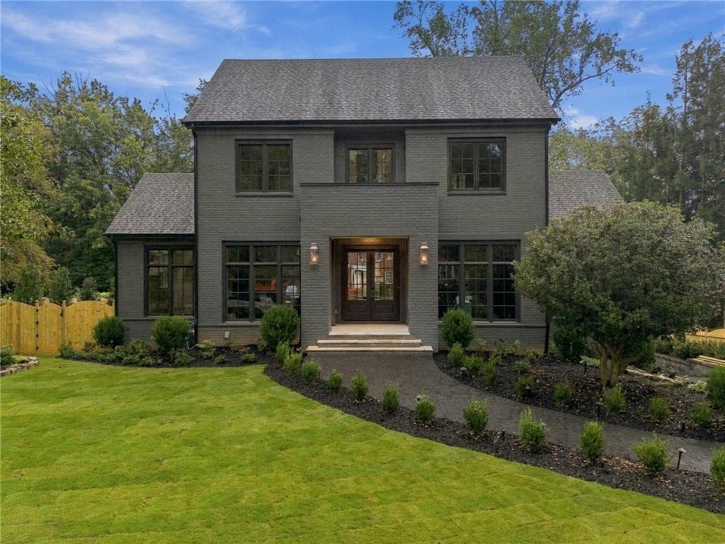 6 bedroom, 8 bathroom, 8,006 sq ft single family residence for sale at 1035 Oxford Road, Atlanta, GA 30306 — photo 2