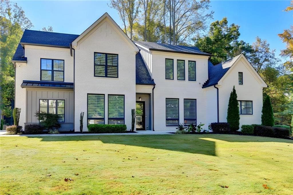 4 bedroom, 4 bathroom, 4,179 sq ft single family residence for sale at 1646 Thomas Drive, Hoschton, GA 30548 — photo 2