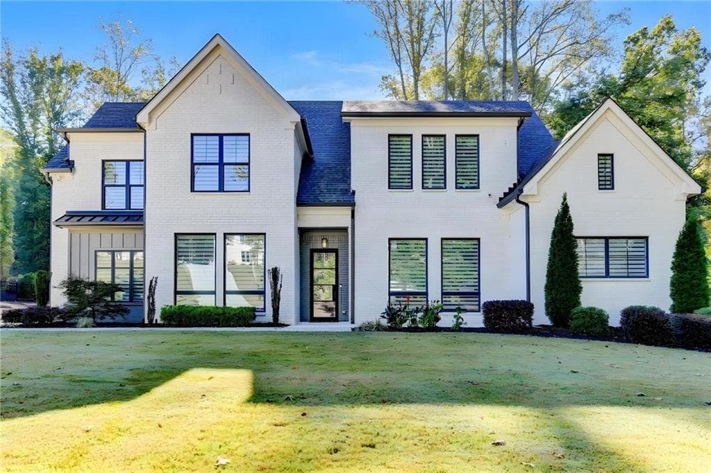 4 bedroom, 4 bathroom, 4,179 sq ft single family residence for sale at 1646 Thomas Drive, Hoschton, GA 30548 — photo 3