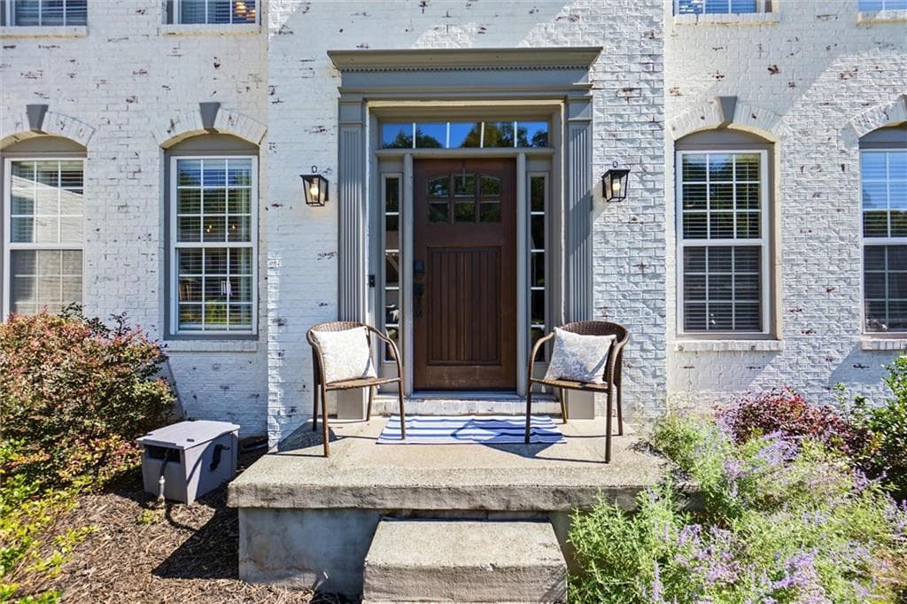 5 bedroom, 4 bathroom, 4,198 sq ft single family residence for sale at 104 Normandy Drive, Woodstock, GA 30188 — photo 3