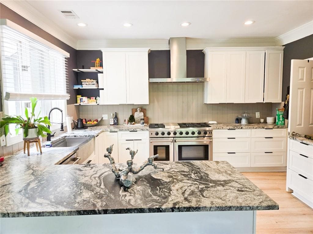 4 bedroom, 3 bathroom, 2,818 sq ft single family residence for rent at 3485 Goldenrod Drive, Alpharetta, GA 30005 for $4,290 a month — photo 3