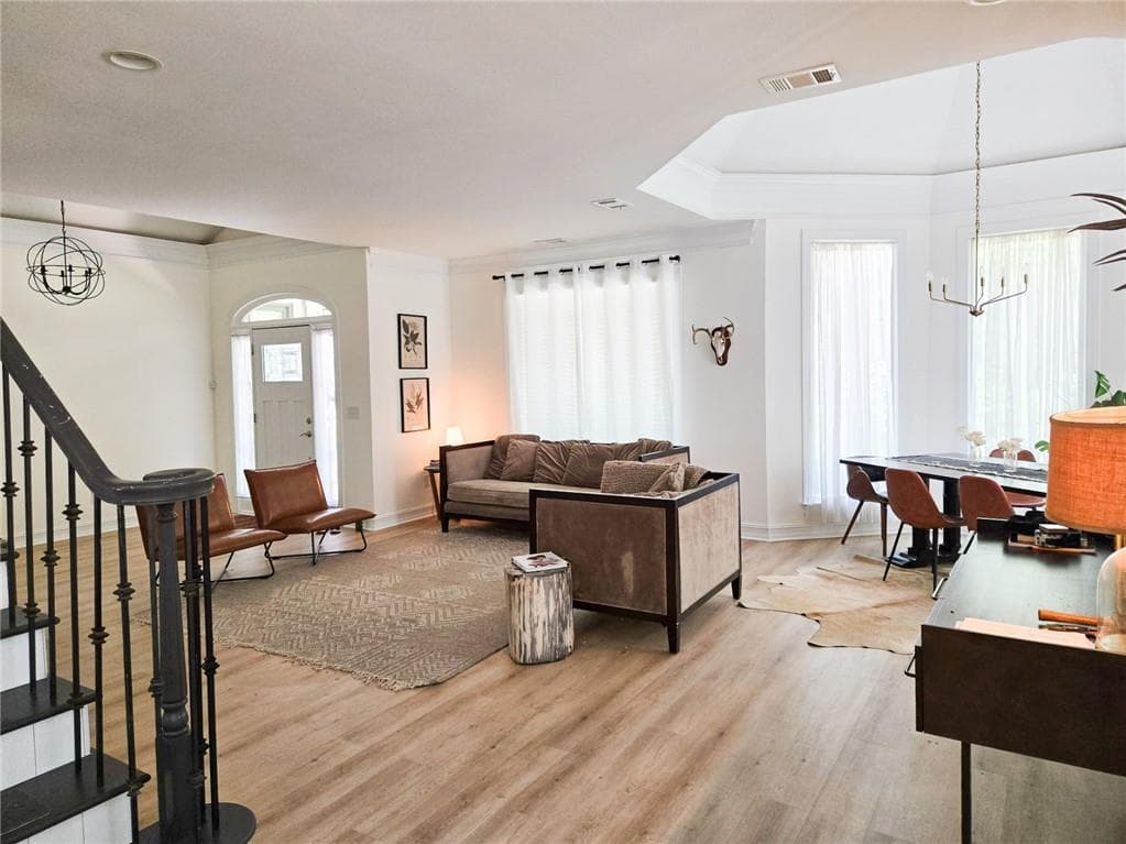 4 bedroom, 3 bathroom, 2,818 sq ft single family residence for rent at 3485 Goldenrod Drive, Alpharetta, GA 30005 for $4,290 a month — photo 6
