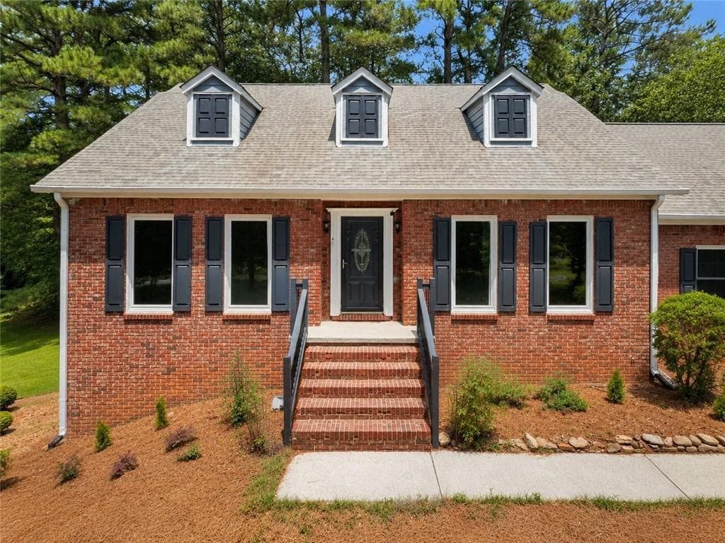 4 bedroom, 3 bathroom, 2,163 sq ft single family residence for rent at 4521 S. Roberts, Buford, GA 30518 for $2,100 a month — photo 2