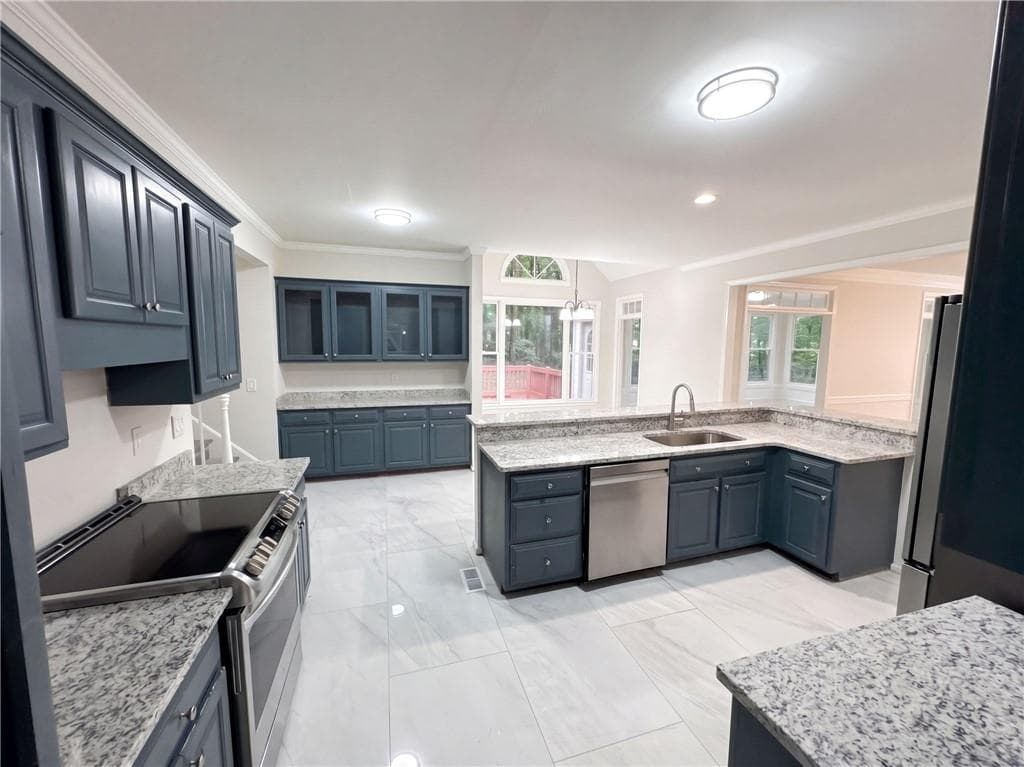 4 bedroom, 3 bathroom, 3,286 sq ft single family residence for sale at 9078 Prospect Court, Jonesboro, GA 30236 — photo 2