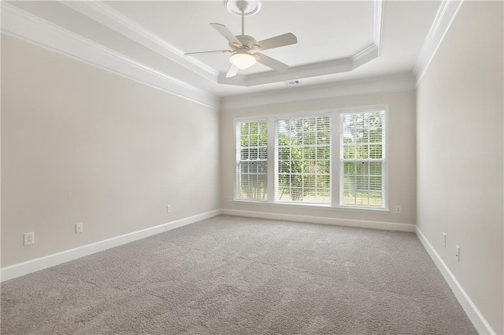 3 bedroom, 3 bathroom, 2,726 sq ft single family residence for sale at 443 Tallulah Drive, Griffin, GA 30223 — photo 4