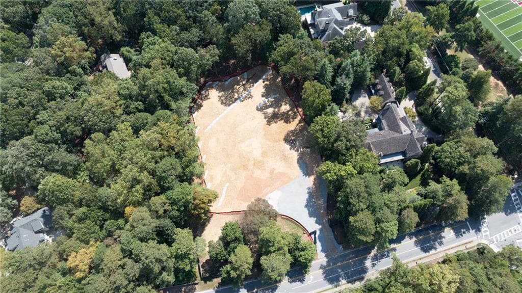 single family residence for sale at 750 Mount Vernon Highway, Atlanta, GA 30327 — photo 3