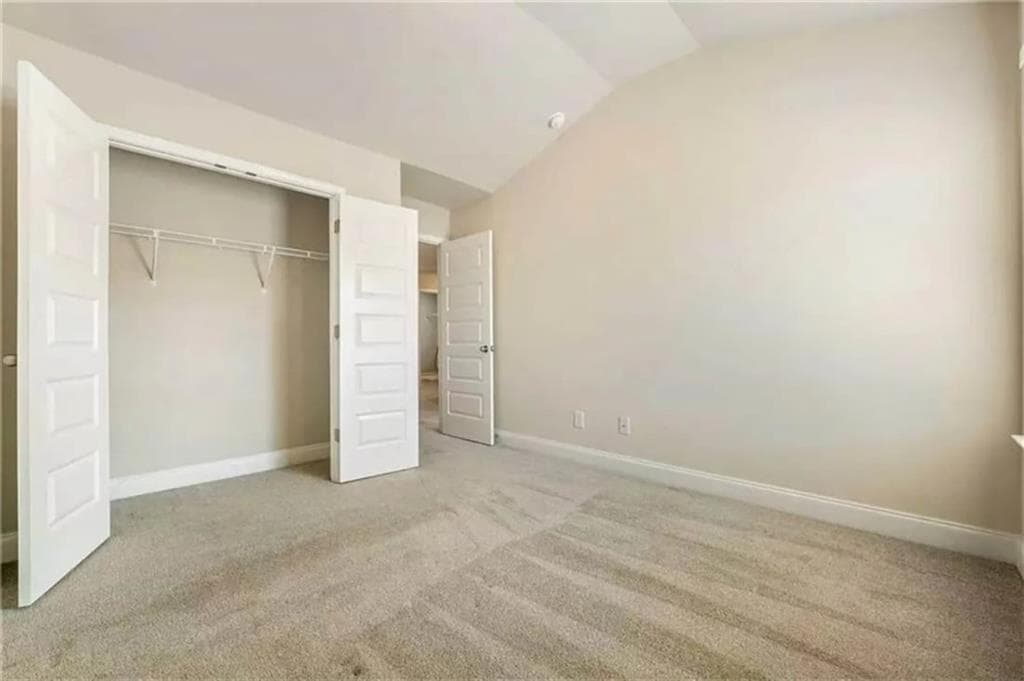 4 bedroom, 3 bathroom, 2,342 sq ft single family residence for rent at 422 Hinton Farm Way, Dacula, GA 30019 for $2,200 a month — photo 3