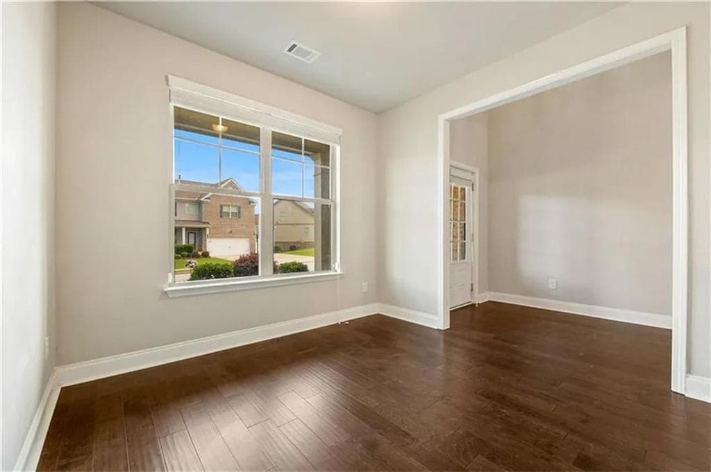 4 bedroom, 3 bathroom, 2,342 sq ft single family residence for rent at 422 Hinton Farm Way, Dacula, GA 30019 for $2,200 a month — photo 4