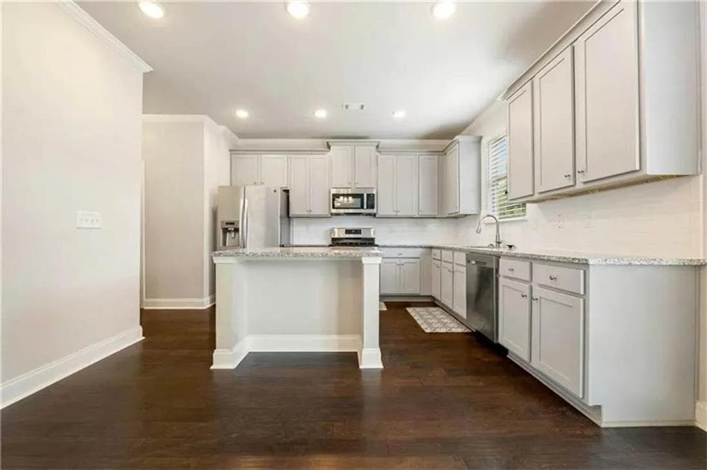 4 bedroom, 3 bathroom, 2,342 sq ft single family residence for rent at 422 Hinton Farm Way, Dacula, GA 30019 for $2,200 a month — photo 8