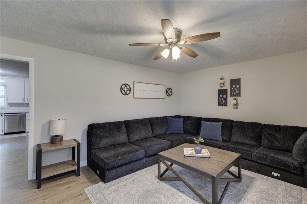 4 bedroom, 2 bathroom, 1,790 sq ft single family residence for sale at 217 Harvey Lokey Road, Bethlehem, GA 30620 — photo 5