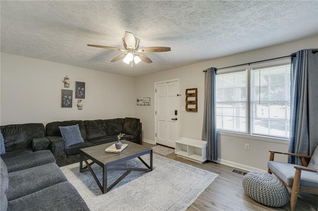4 bedroom, 2 bathroom, 1,790 sq ft single family residence for sale at 217 Harvey Lokey Road, Bethlehem, GA 30620 — photo 6