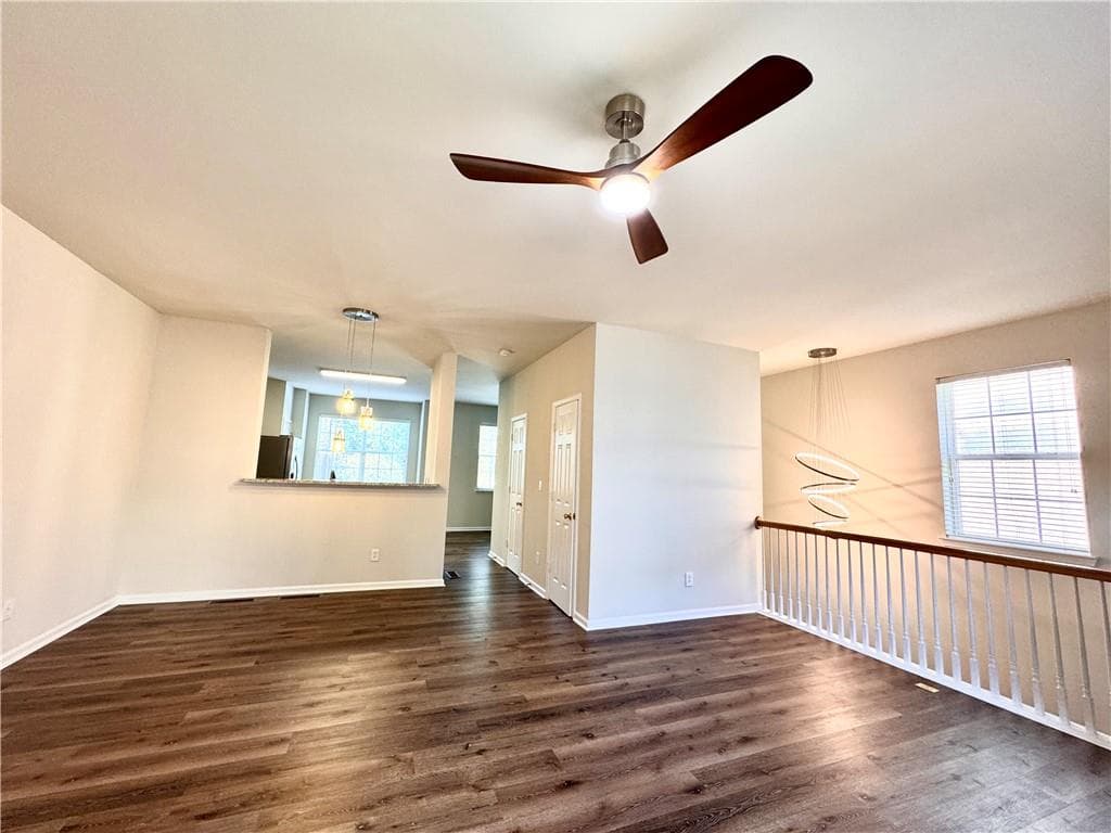 4 bedroom, 4 bathroom, 1,772 sq ft townhouse for sale at 2026 Meadow Peak Road, Duluth, GA 30097 — photo 9