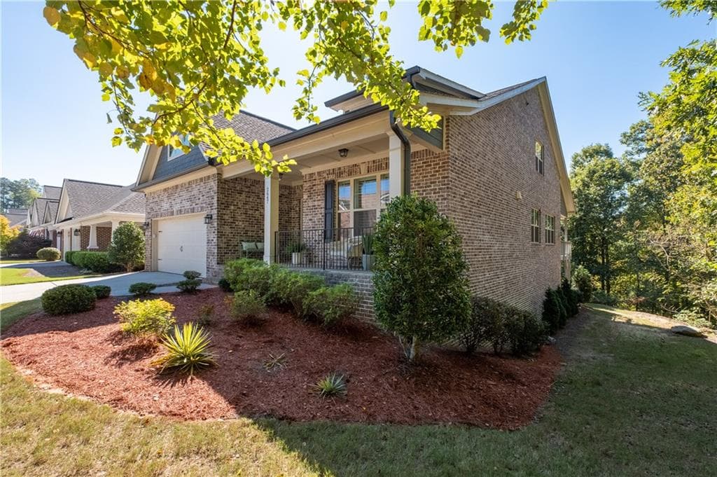4 bedroom, 3 bathroom, 2,920 sq ft single family residence for sale at 2647 Bearcreek Place, Buford, GA 30519 — photo 3