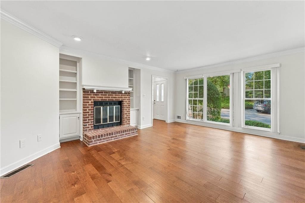 5 bedroom, 4 bathroom, 2,956 sq ft single family residence for rent at 2012 Falcon Glen Court, Alpharetta, GA 30022 for $2,850 a month — photo 2