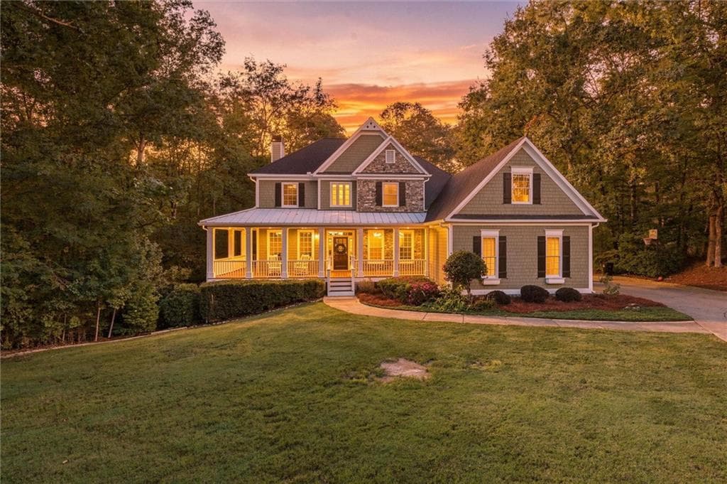 4 bedroom, 4 bathroom, 4,344 sq ft single family residence for sale at 9020 Champion Court, Ball Ground, GA 30107 — photo 2