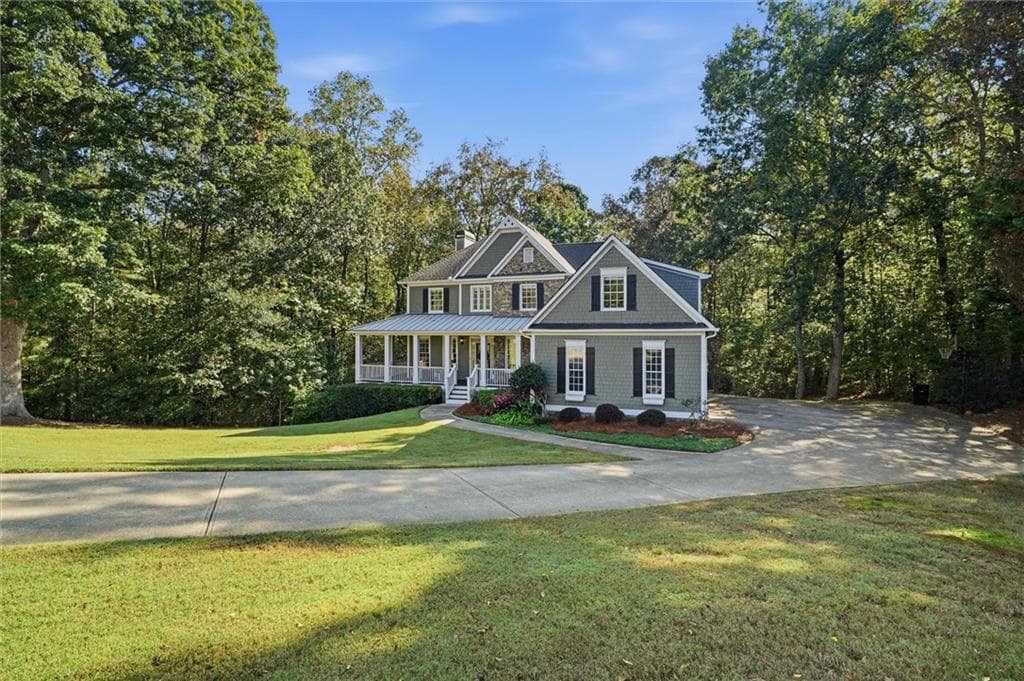 4 bedroom, 4 bathroom, 4,344 sq ft single family residence for sale at 9020 Champion Court, Ball Ground, GA 30107 — photo 3