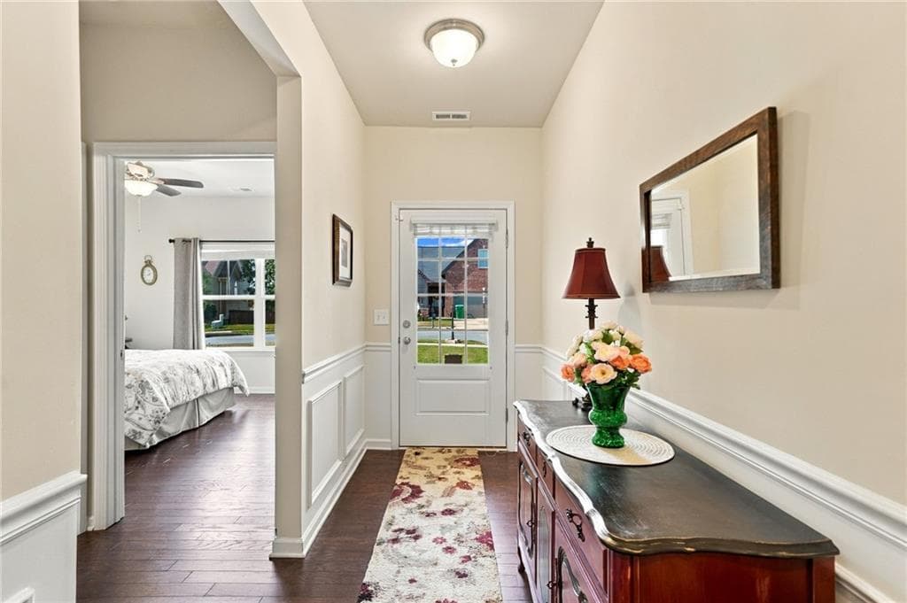 4 bedroom, 3 bathroom, 1,999 sq ft single family residence under contract at 402 Cherubs Smile, Canton, GA 30114 — photo 4