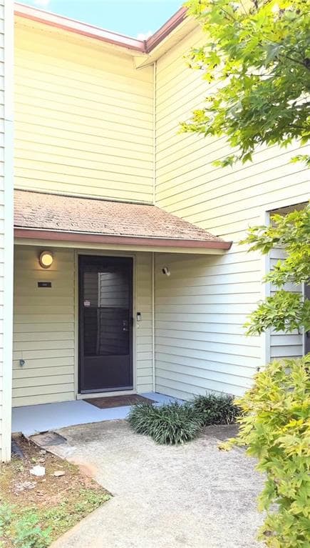 2 bedroom, 3 bathroom, 1,188 sq ft townhouse for sale at 1014 Country Court, Lawrenceville, GA 30044 — photo 2