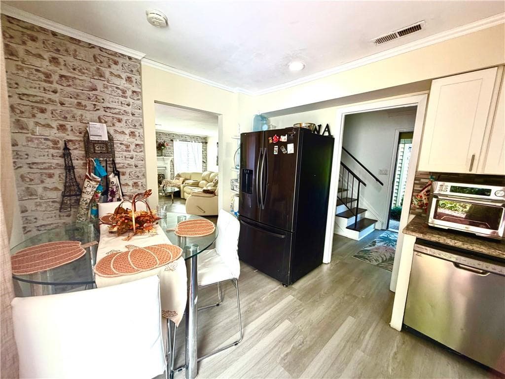 2 bedroom, 3 bathroom, 1,188 sq ft townhouse for sale at 1014 Country Court, Lawrenceville, GA 30044 — photo 9
