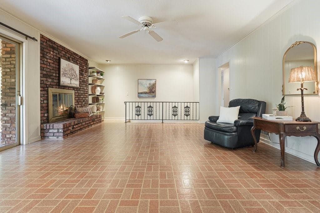 4 bedroom, 3 bathroom, 2,545 sq ft single family residence for sale at 2607 Club Valley Drive, Marietta, GA 30068 — photo 8