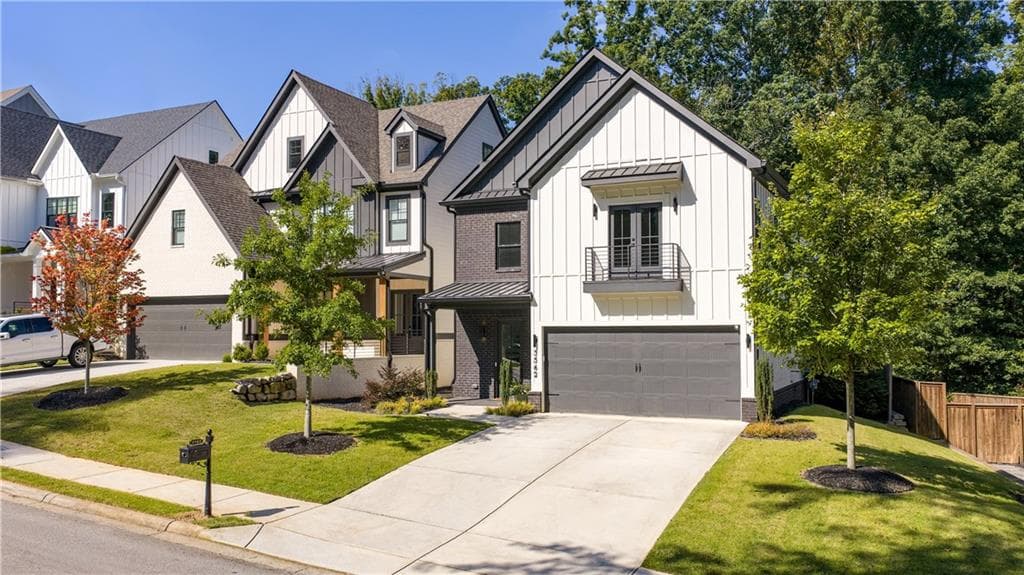 4 bedroom, 4 bathroom, 3,206 sq ft single family residence for sale at 3562 S Sherwood Road, Smyrna, GA 30082 — photo 7