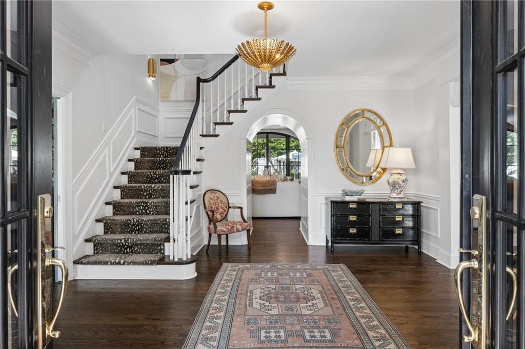 4 bedroom, 5 bathroom, 4,647 sq ft single family residence for sale at 1024 Club Commons Circle, Atlanta, GA 30319 — photo 5