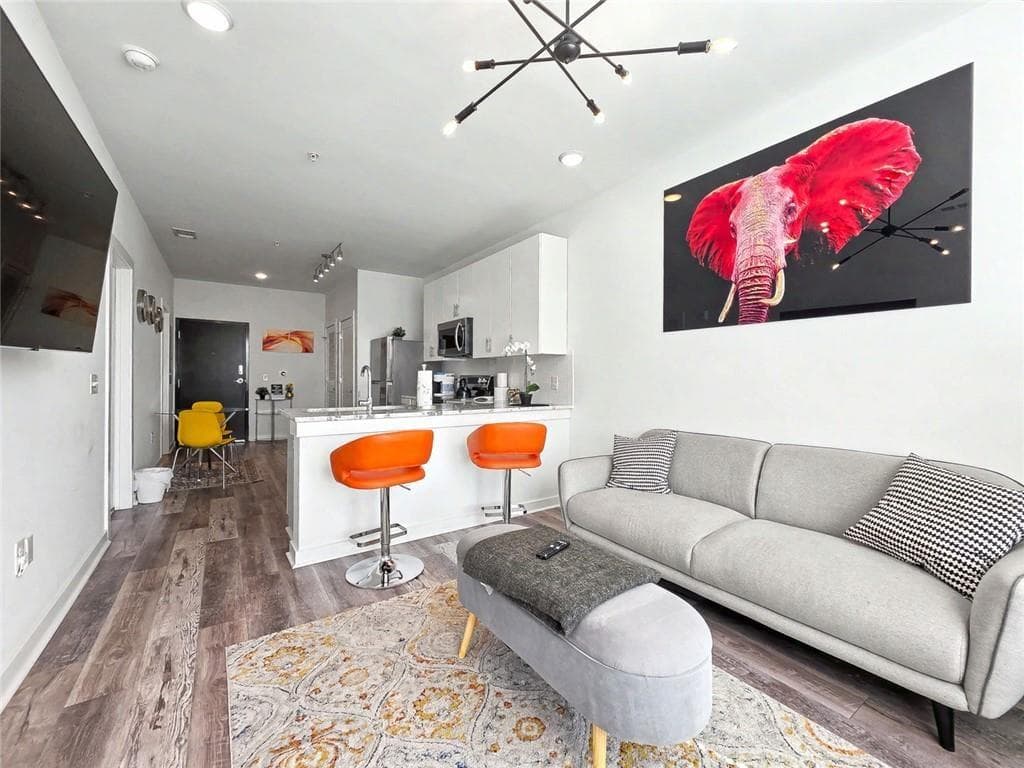 1 bedroom, 1 bathroom, 657 sq ft condominium for rent at 525 Parkway Drive 404, Atlanta, GA 30308 for $2,200 a month — photo 5