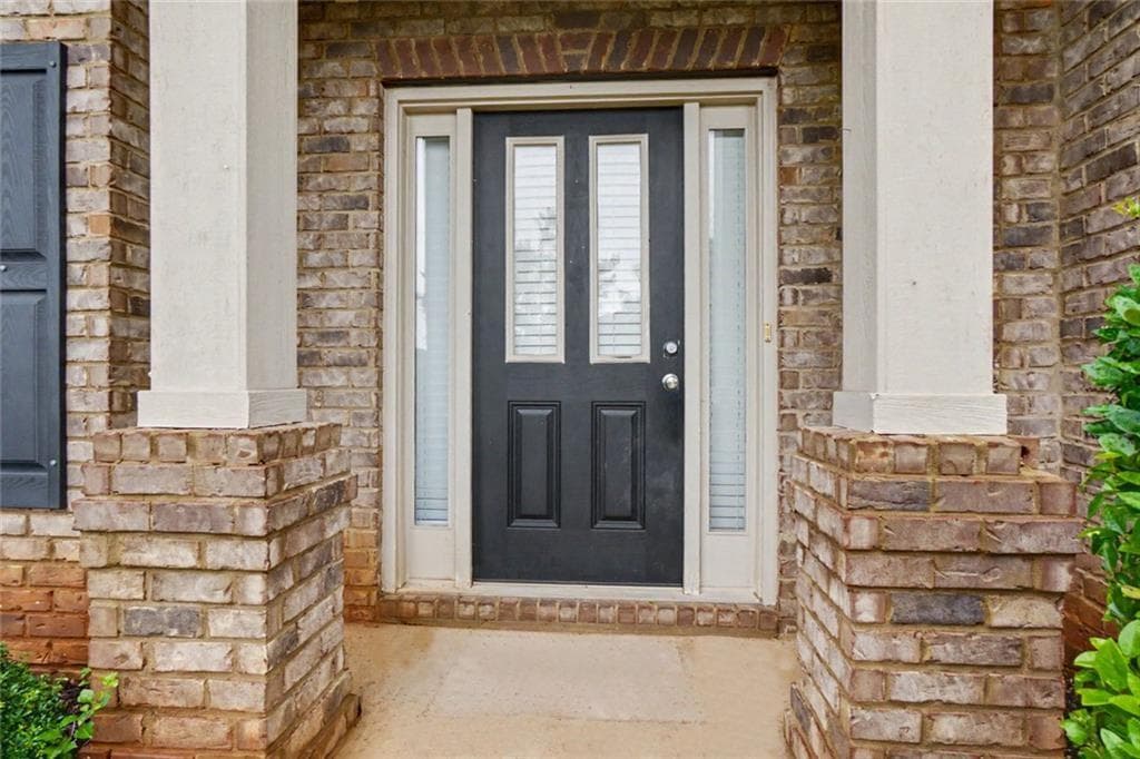 5 bedroom, 3 bathroom, 3,029 sq ft single family residence for rent at 6025 Andrew Way, Cumming, GA 30041 for $2,795 a month — photo 2