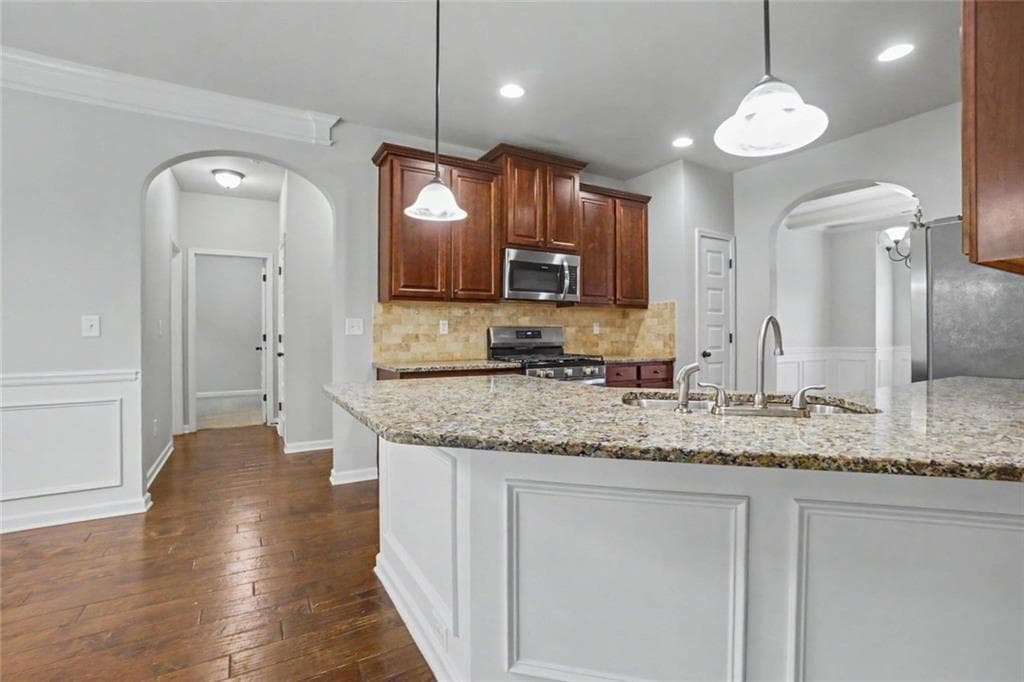 5 bedroom, 3 bathroom, 3,029 sq ft single family residence for rent at 6025 Andrew Way, Cumming, GA 30041 for $2,795 a month — photo 9