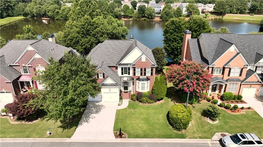 6 bedroom, 5 bathroom, 5,177 sq ft single family residence for rent at 12972 Waterside Drive, Alpharetta, GA 30004 for $5,600 a month — photo 2