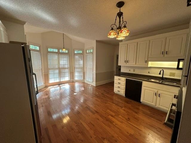 4 bedroom, 3 bathroom, 2,777 sq ft single family residence for rent at 5645 Hunters Chase Drive, Lithonia, GA 30038 for $1,900 a month — photo 6