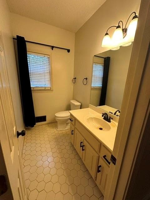 4 bedroom, 3 bathroom, 2,777 sq ft single family residence for rent at 5645 Hunters Chase Drive, Lithonia, GA 30038 for $1,900 a month — photo 7