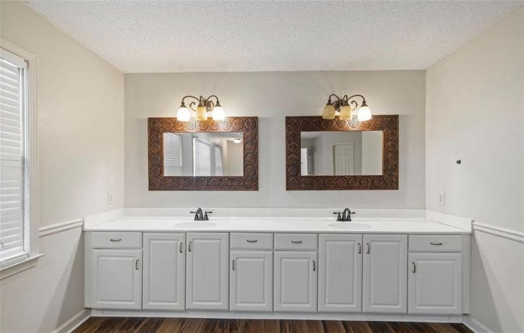 4 bedroom, 3 bathroom, 2,777 sq ft single family residence for rent at 5645 Hunters Chase Drive, Lithonia, GA 30038 for $1,900 a month — photo 10