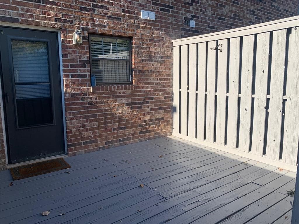2 bedroom, 2 bathroom, 928 sq ft townhouse for rent at 1235 Riverside Drive B 4, Gainesville, GA 30501 for $1,350 a month — photo 4