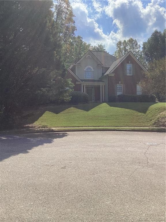 4 bedroom, 3 bathroom, 2,679 sq ft single family residence for rent at 5940 Hillside Manor Court, Buford, GA 30518 for $2,600 a month — photo 2