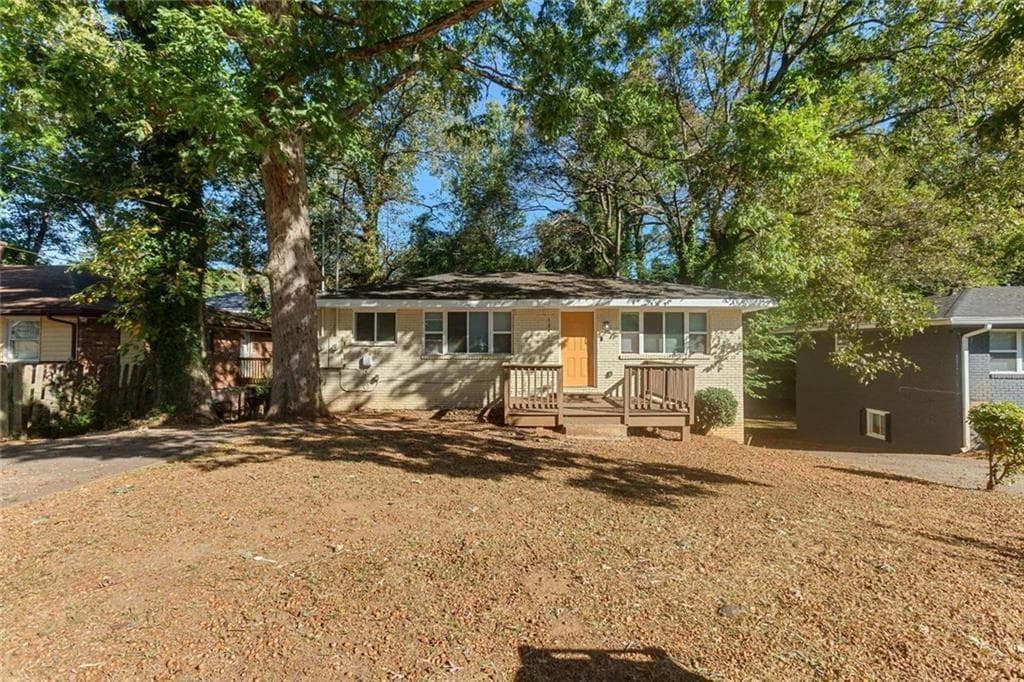 duplex for sale at 1341 Pine Avenue, Atlanta, GA 30344 — photo 2