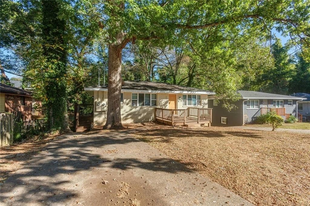duplex for sale at 1341 Pine Avenue, Atlanta, GA 30344 — photo 4