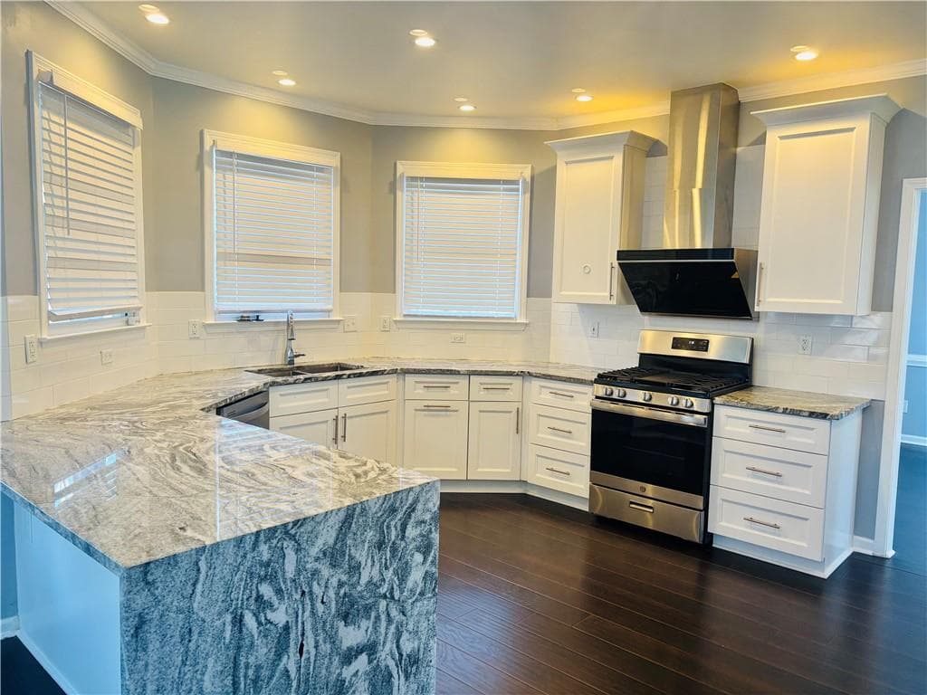 5 bedroom, 4 bathroom, 3,413 sq ft single family residence for rent at 240 Creekside Park Drive, Johns Creek, GA 30022 for $4,000 a month — photo 5
