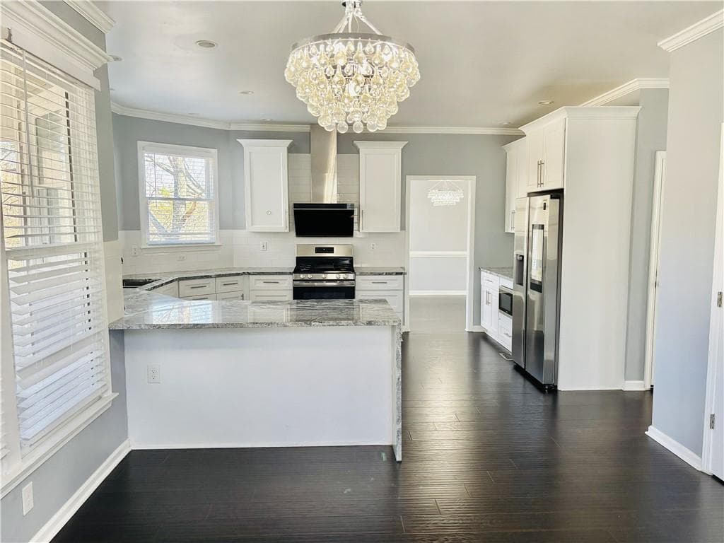 5 bedroom, 4 bathroom, 3,413 sq ft single family residence for rent at 240 Creekside Park Drive, Johns Creek, GA 30022 for $4,000 a month — photo 7