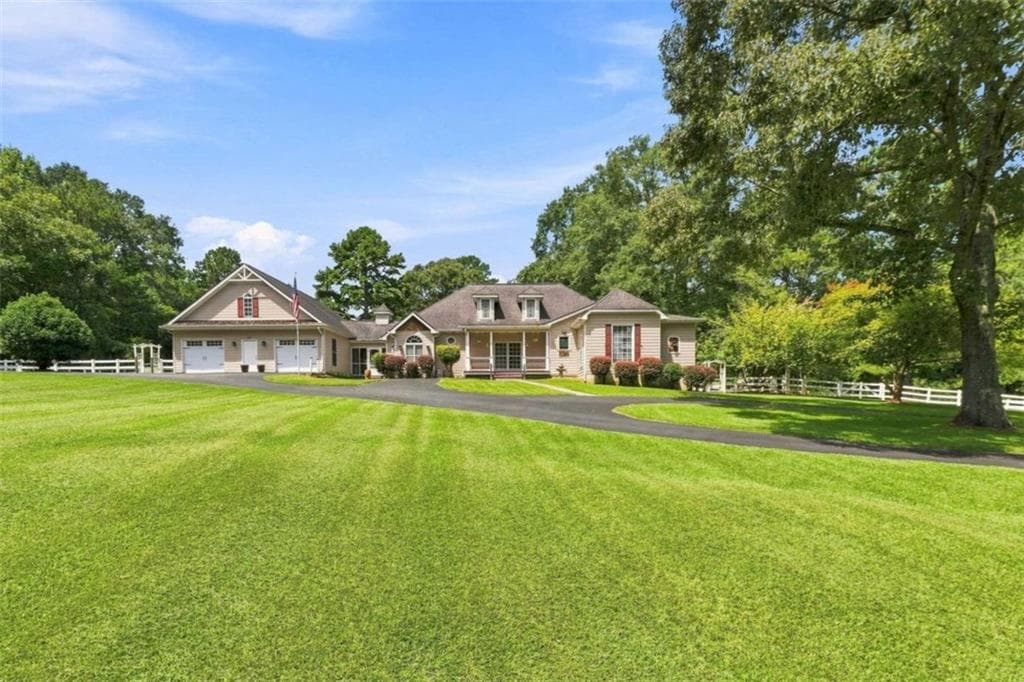 3 bedroom, 4 bathroom, 3,200 sq ft single family residence for sale at 215 Dorsey Road, Hampton, GA 30228 — photo 6