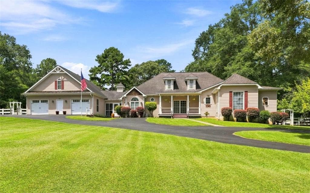 3 bedroom, 4 bathroom, 3,200 sq ft single family residence for sale at 215 Dorsey Road, Hampton, GA 30228 — photo 8