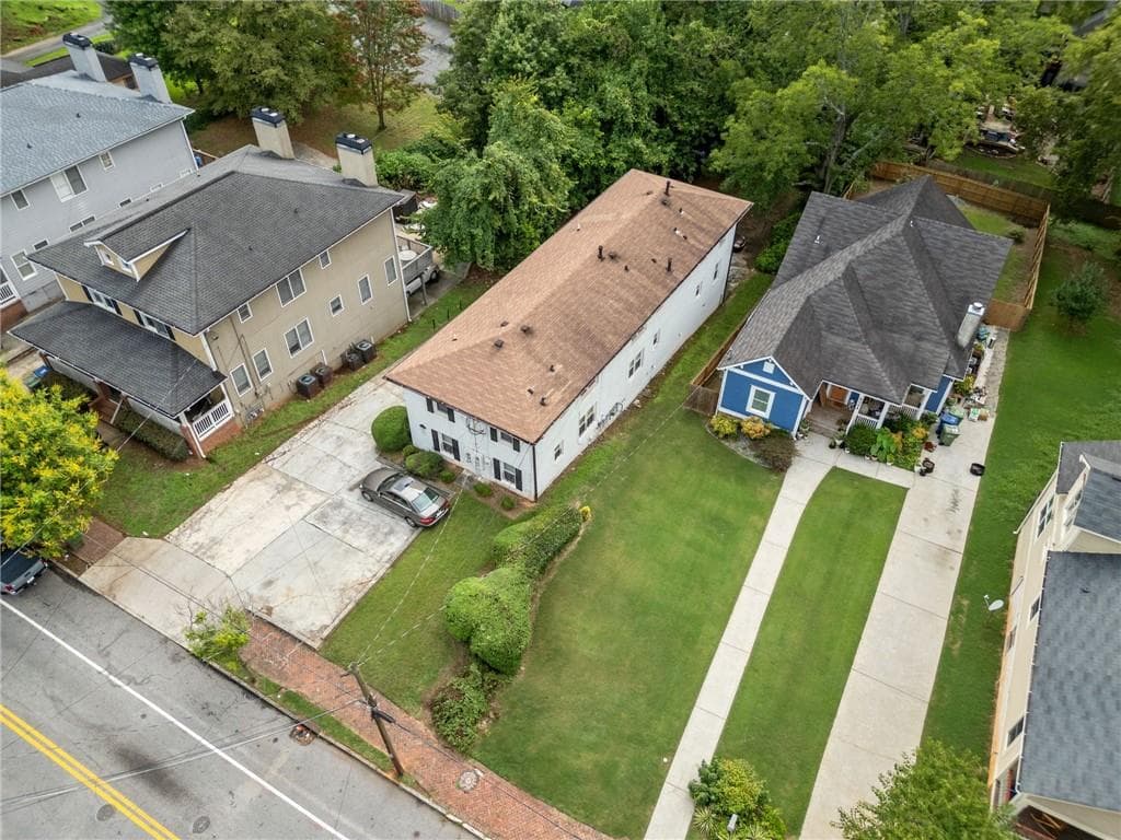 1 bedroom, 1 bathroom, 700 sq ft apartment for rent at 569 Lawton Street, Atlanta, GA 30310 for $1,471 a month — photo 3
