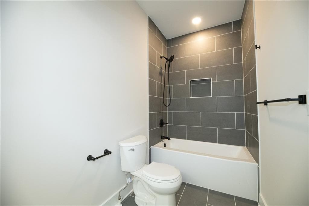 3 bedroom, 3 bathroom, 1,791 sq ft duplex for rent at 171 Farrington Avenue A, Atlanta, GA 30315 for $3,300 a month — photo 6