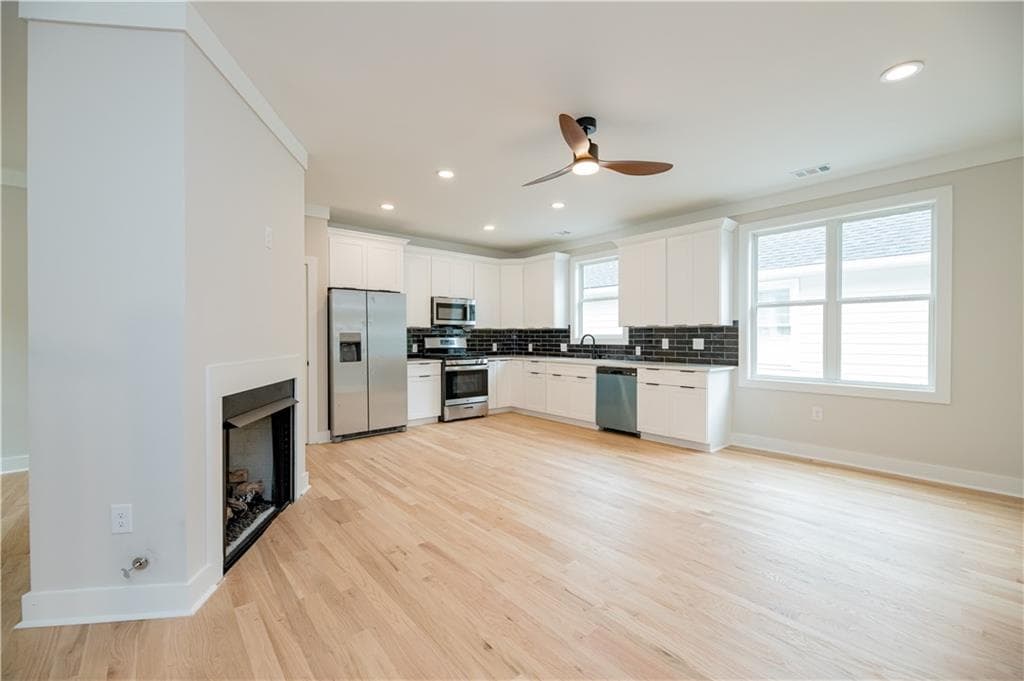 3 bedroom, 3 bathroom, 1,791 sq ft duplex for rent at 171 Farrington Avenue A, Atlanta, GA 30315 for $3,300 a month — photo 10
