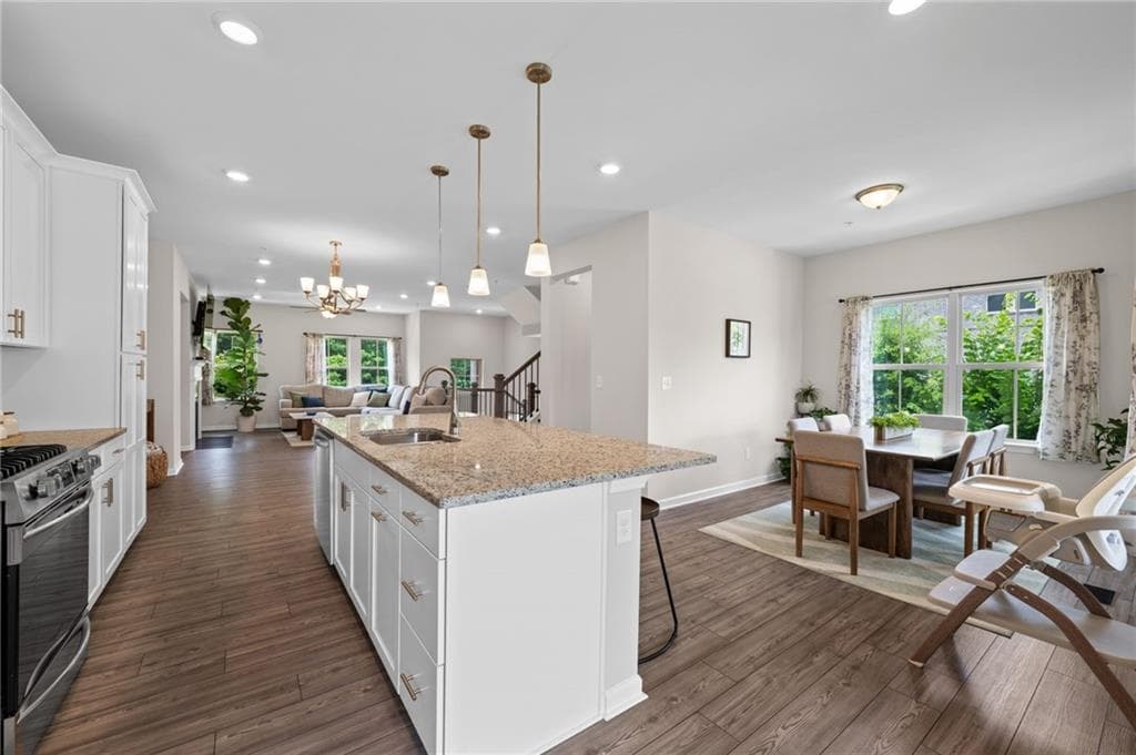 4 bedroom, 4 bathroom, 2,516 sq ft townhouse for sale at 743 Brecklin Lane, Woodstock, GA 30188 — photo 7