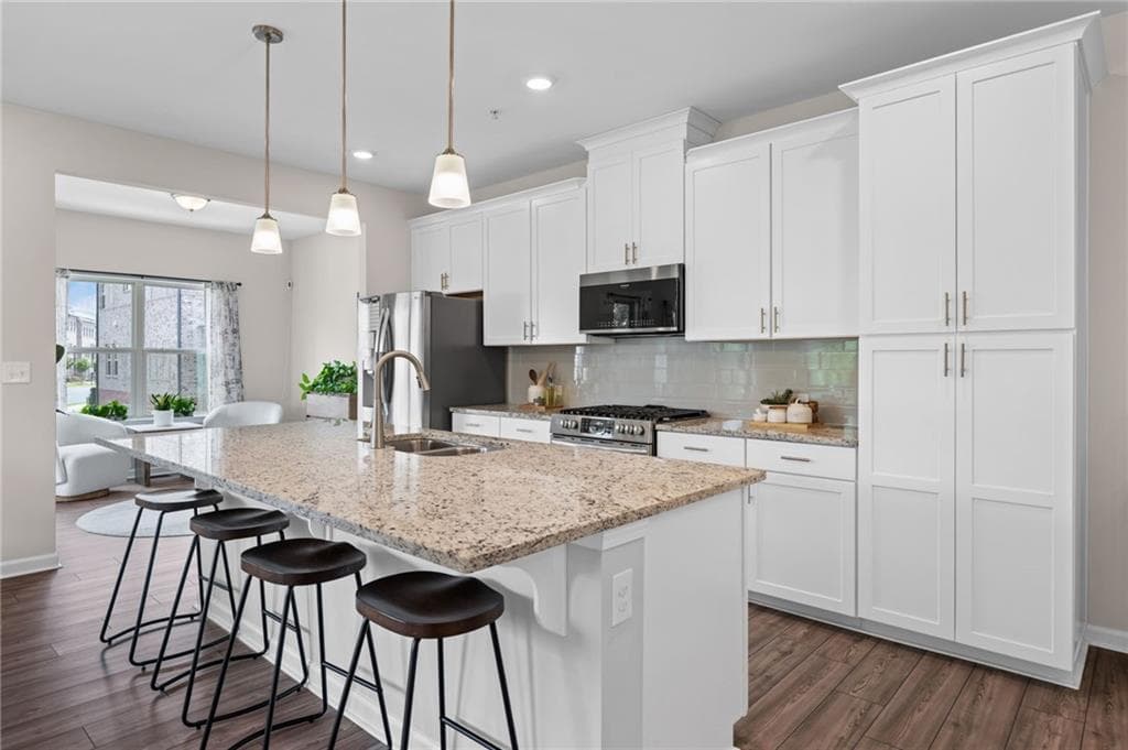 4 bedroom, 4 bathroom, 2,516 sq ft townhouse for sale at 743 Brecklin Lane, Woodstock, GA 30188 — photo 6